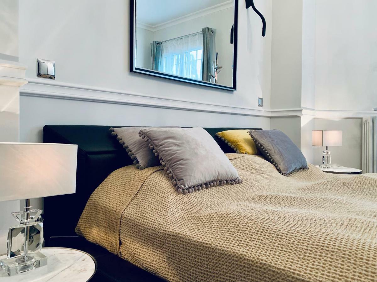 Villa Bagatelle - Luxury Apartment นีซ ภายนอก รูปภาพ