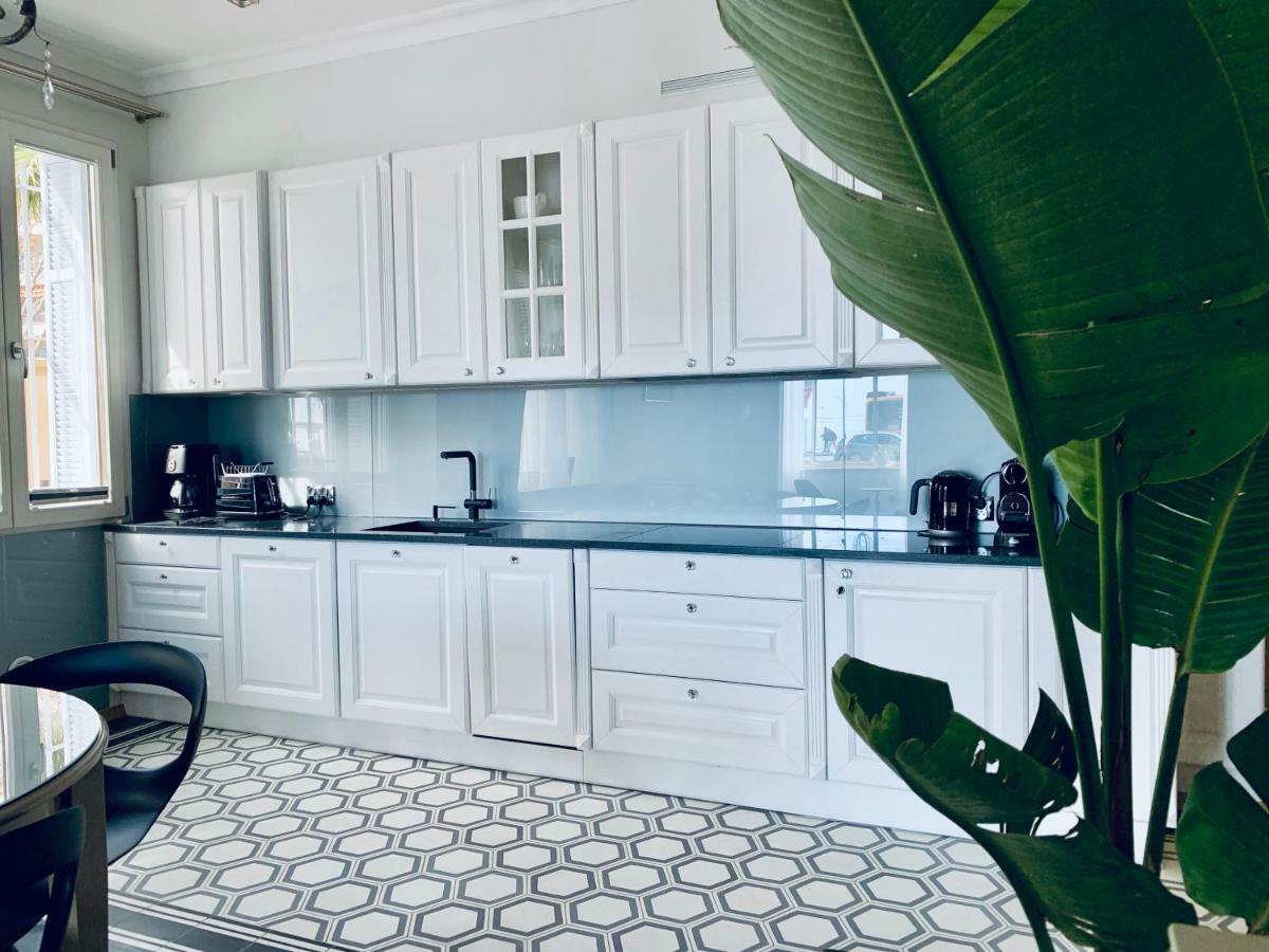 Villa Bagatelle - Luxury Apartment นีซ ภายนอก รูปภาพ