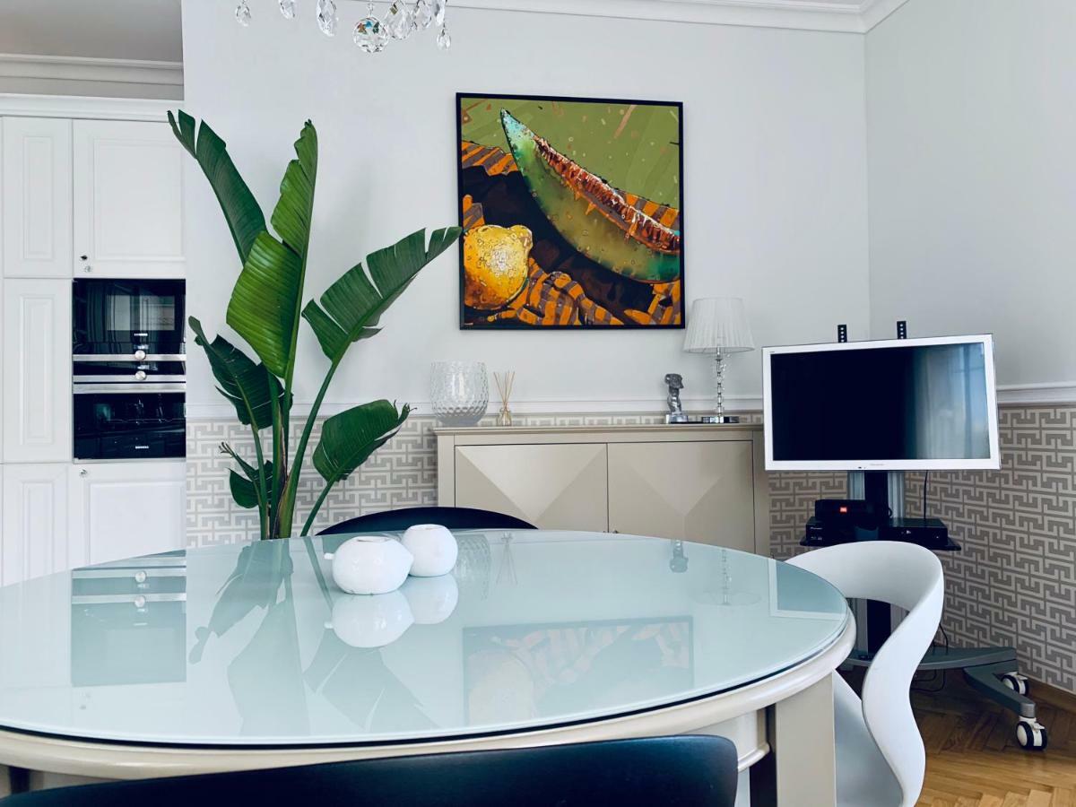 Villa Bagatelle - Luxury Apartment นีซ ภายนอก รูปภาพ