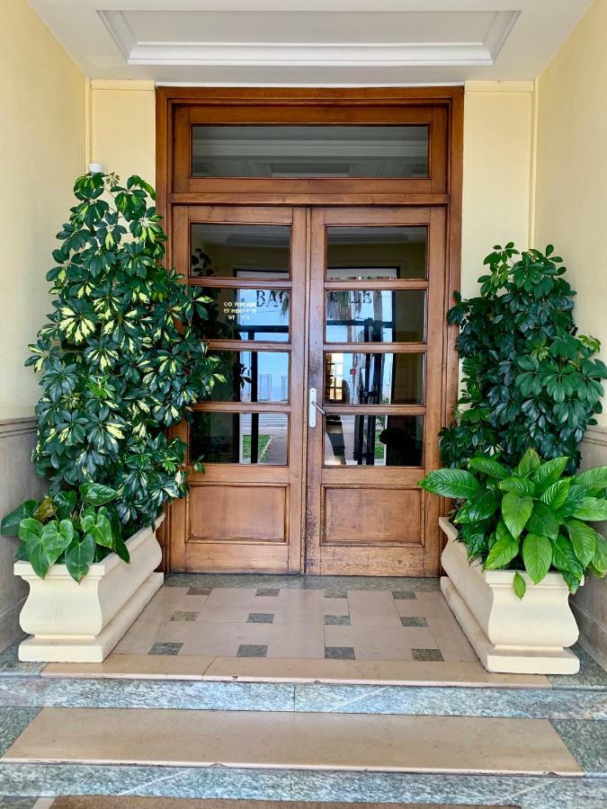 Villa Bagatelle - Luxury Apartment นีซ ภายนอก รูปภาพ